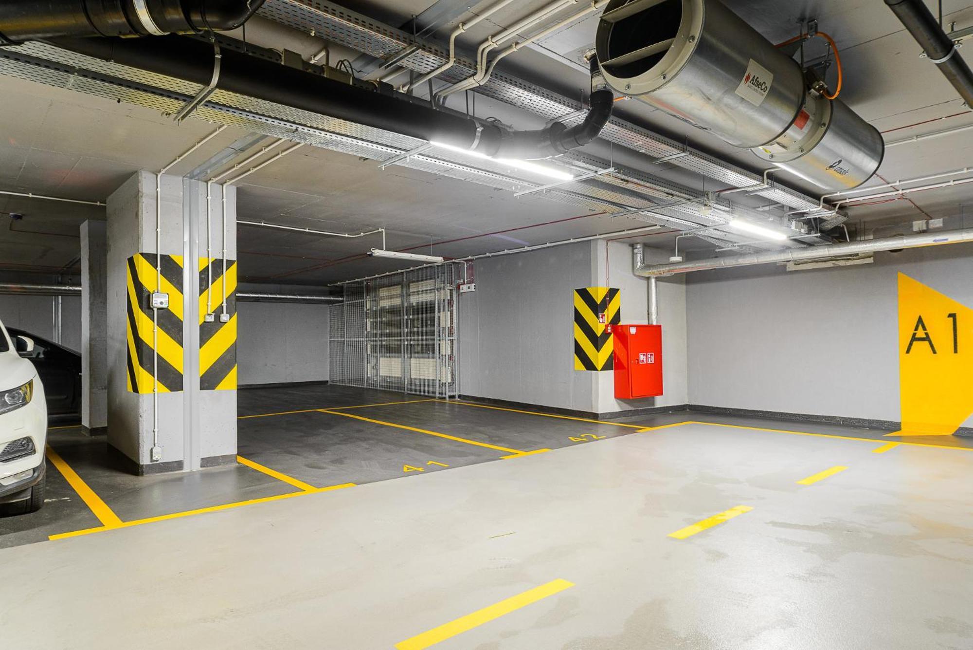 Premium With Free Parking Near Muzeum Powstania * Warszawa